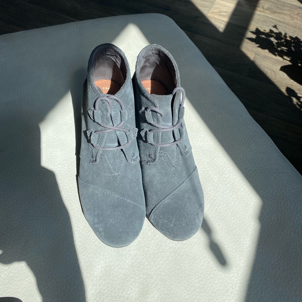 TOMS Forged Iron Grey Suede Women Kala Bootie 8.5 new - Picture 10 of 10